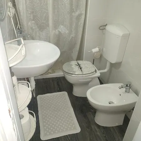 Bijoux Apartment *